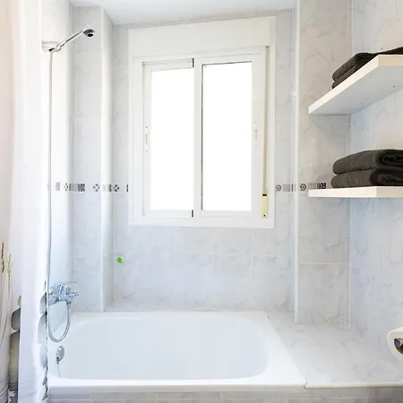 Holidays2malaga Capuchino French Balcony & Smarttv * Malaga